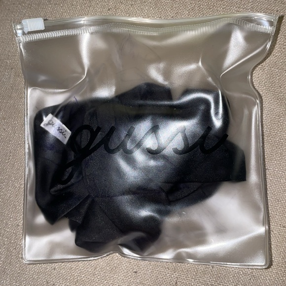 Gussie Bundle - Picture 3 of 5